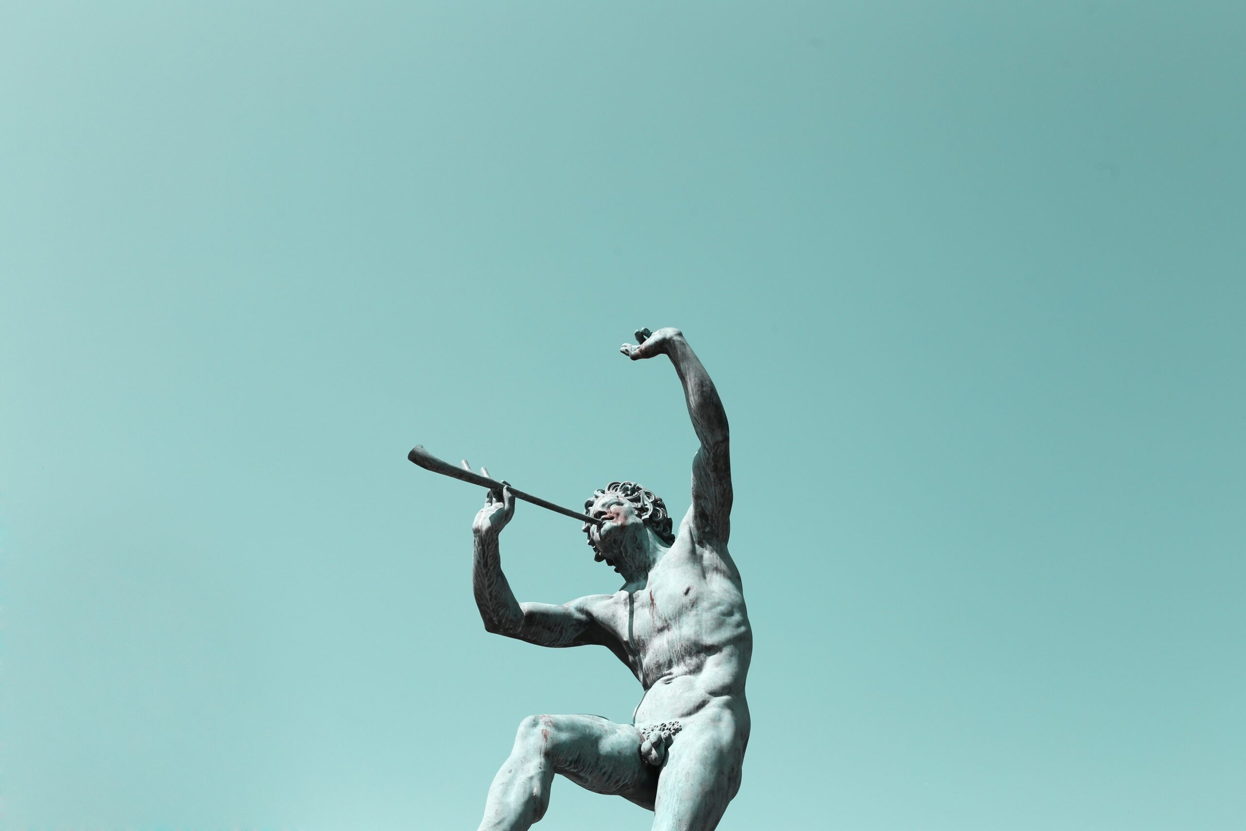 The Psychology and Philosophy Behind Human Conformity Behavior